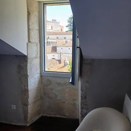Joli Avec Vue Sur Le Chateau Bourdeilles