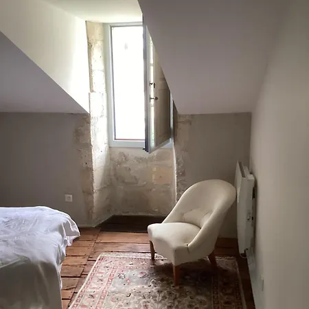 Holiday home Joli Avec Vue Sur Le Chateau