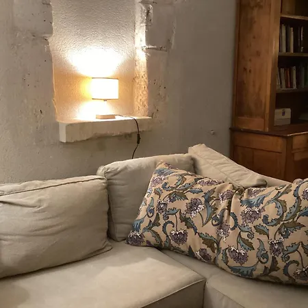 Holiday home Joli Avec Vue Sur Le Chateau *