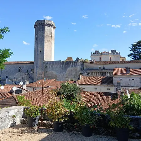 Joli Avec Vue Sur Le Chateau * Bourdeilles