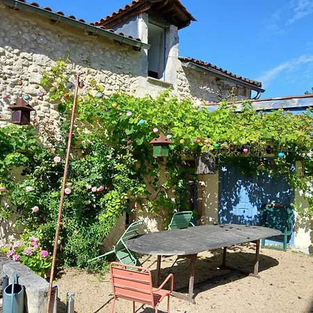 Joli Avec Vue Sur Le Château * Bourdeilles