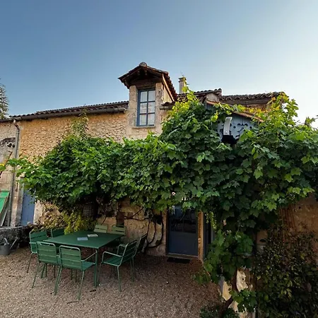 Joli Avec Vue Sur Le Château Hébergement de vacances